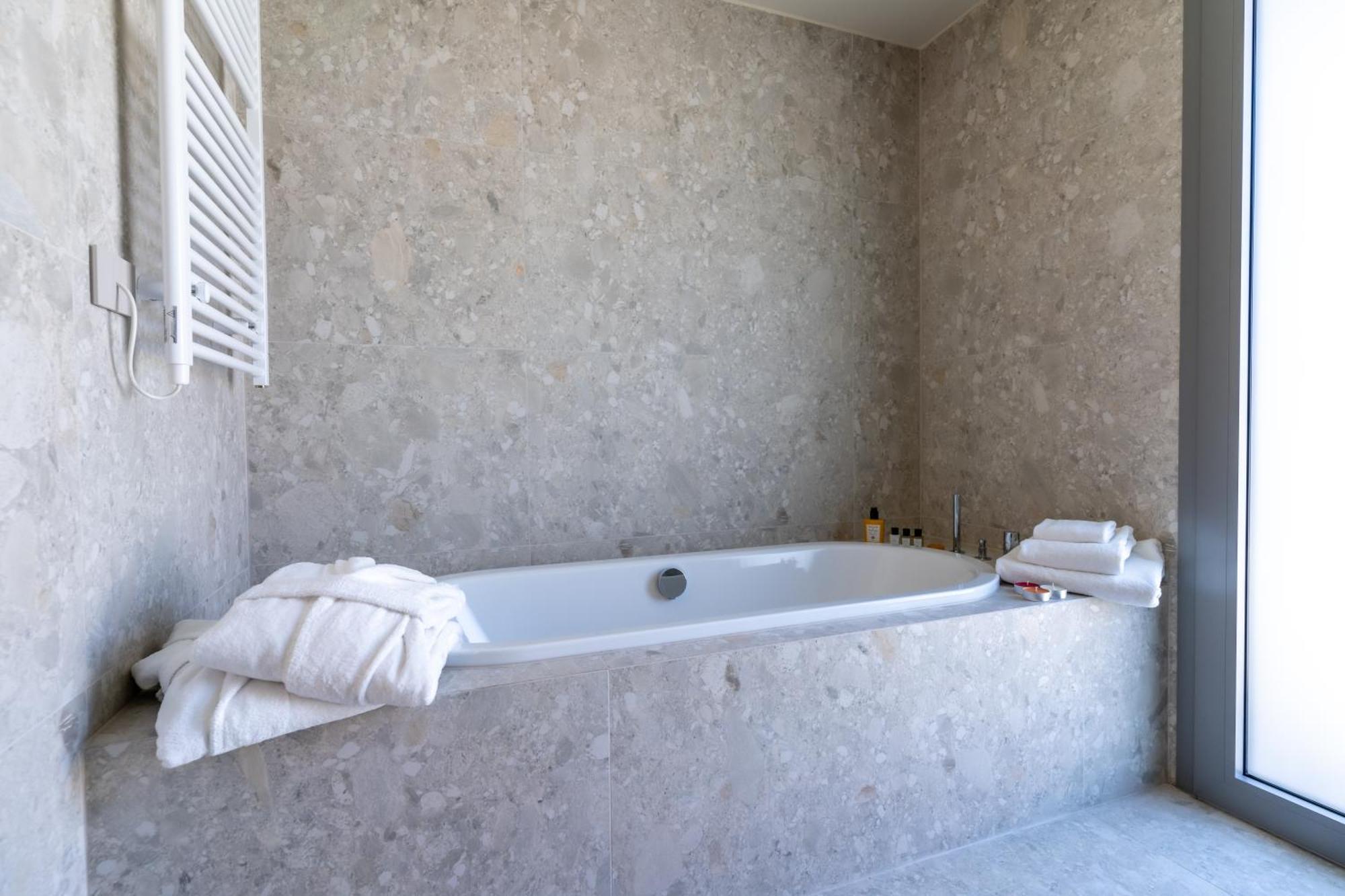 Suite River View One-time SPA access,1599605406:JPEG