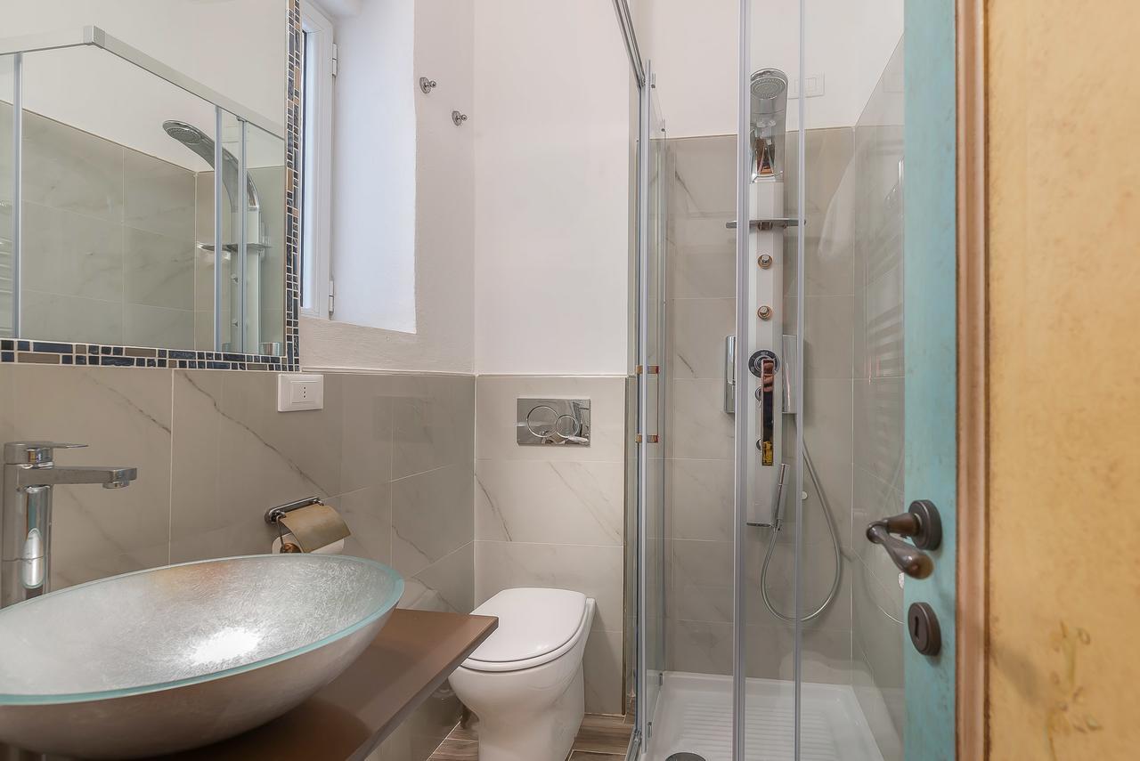 Classic Double Room,549035325:JPEG